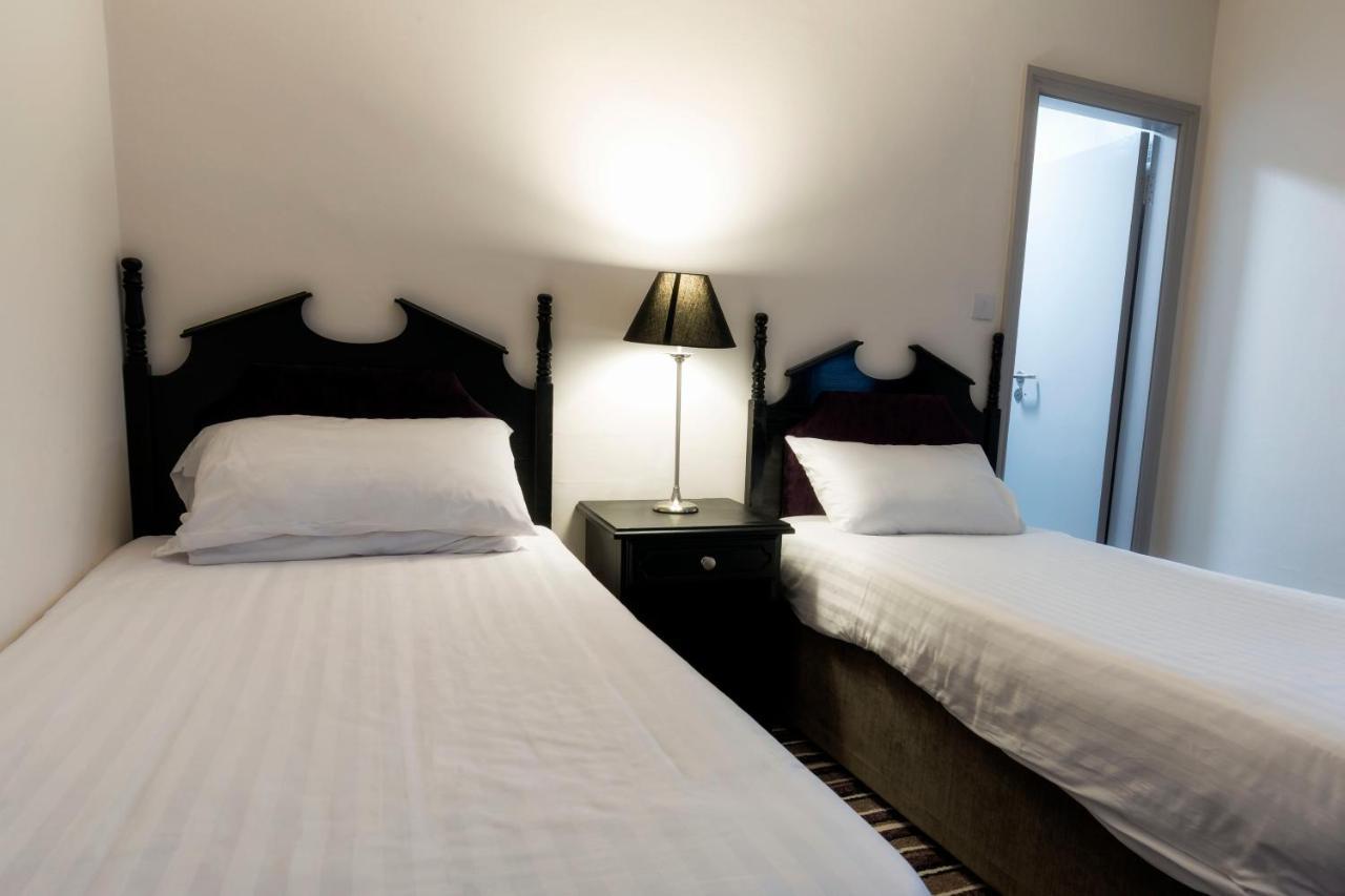 קאסלבר Ivy Tower Hotel מראה חיצוני תמונה